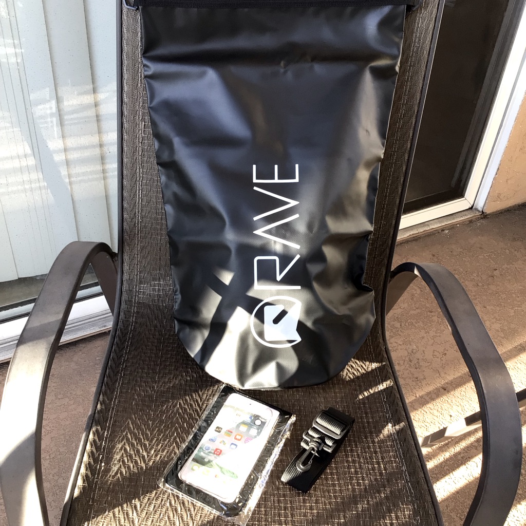 Rave Black Waterproof Dry Bag With Waterproof Phone Case 30l
